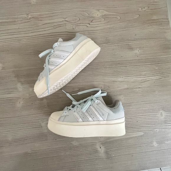 FINAL SALE-ADIDAS ORIGINALS- Superstar Bonega Sneakers- Size 5.5 - Picture 2 of 10